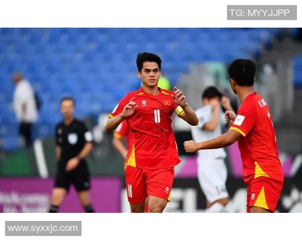 中国与伊朗预选赛激战在即球迷期待精彩对决与历史交锋